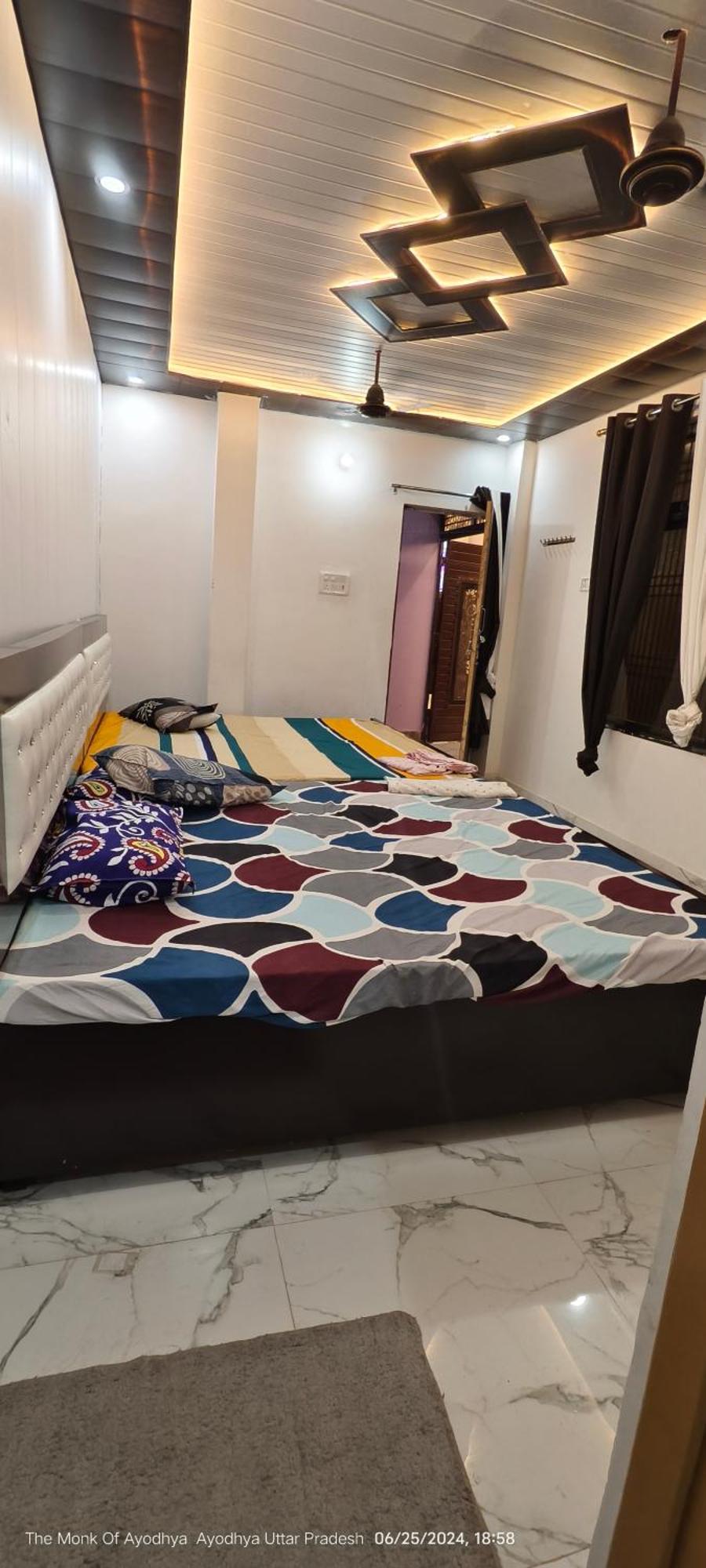 Shree Ayodhya Dham Guest House 300 Meter From Sri Ram Temple Free Pick Up , Drop , Breakfast & Wifi Екстериор снимка